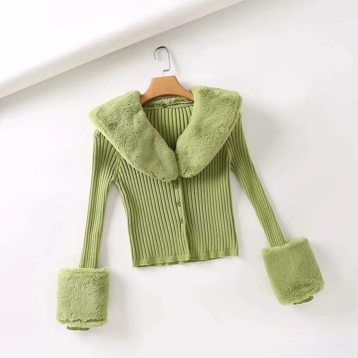 Aiertu joker costume female outfit INS Vintage Sweater Cardigan Women's Autumn Fashion Detachable Fur Collar Single-Breasted Short Knitted Top