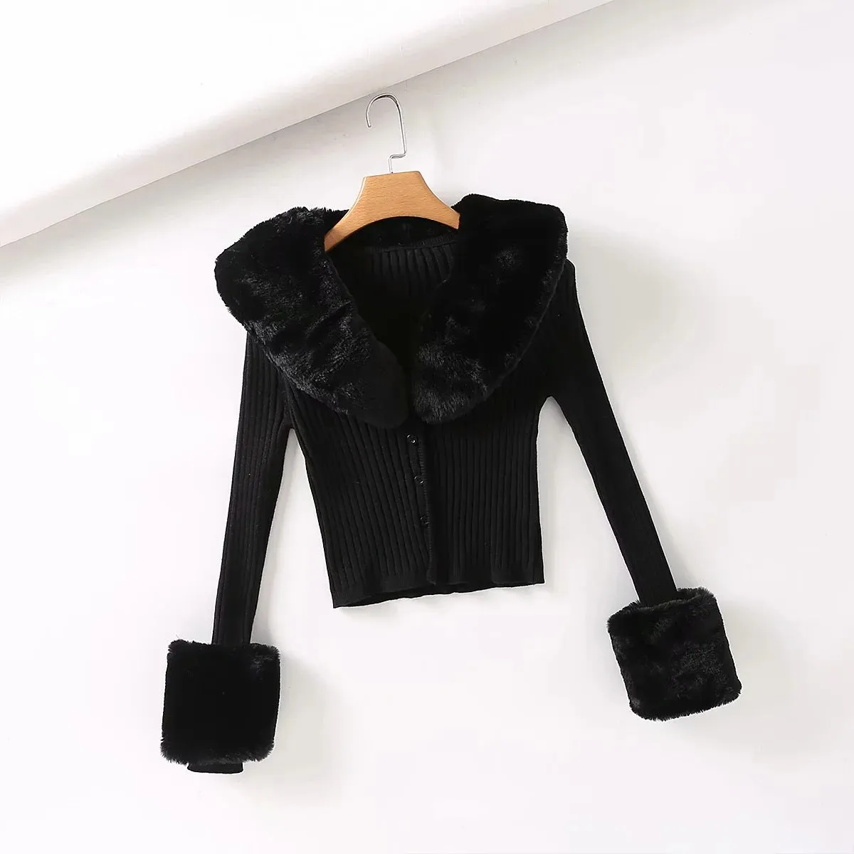 Aiertu joker costume female outfit INS Vintage Sweater Cardigan Women's Autumn Fashion Detachable Fur Collar Single-Breasted Short Knitted Top