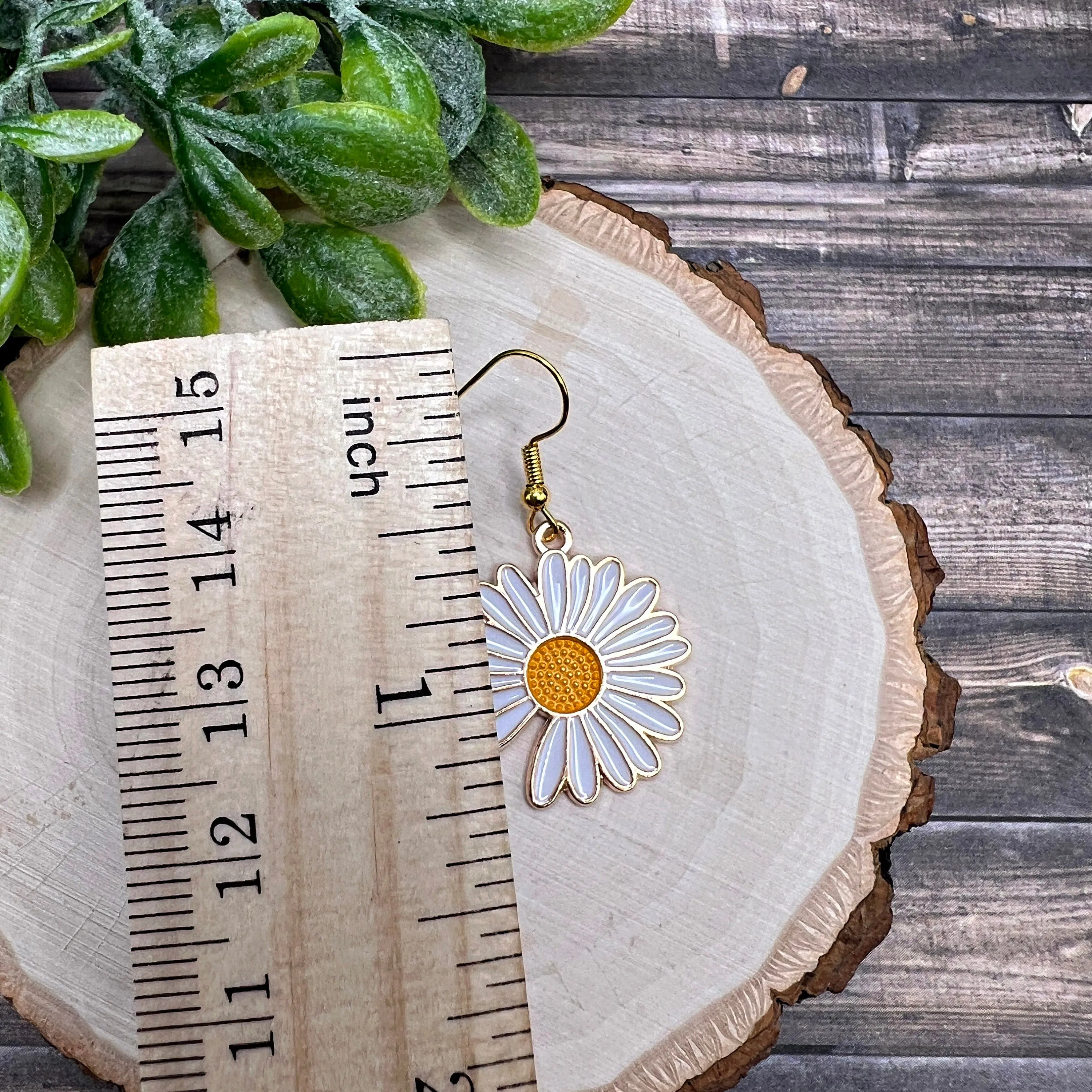 Daisy Enamel Alloy Flower Floral Plant Goldtone  Earrings, Hypoallergenic Gift