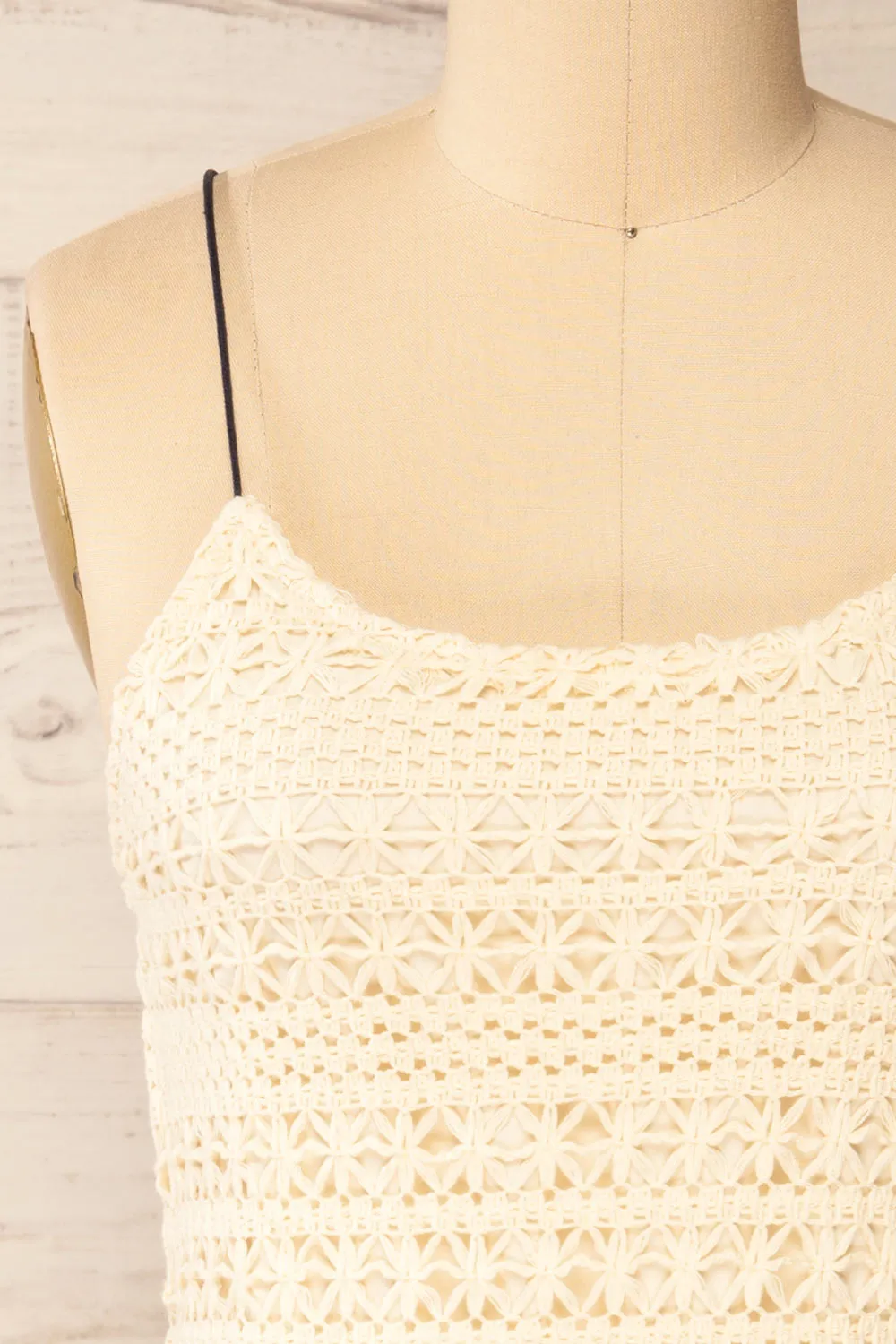 Denver | Beige Short Floral Crochet Dress