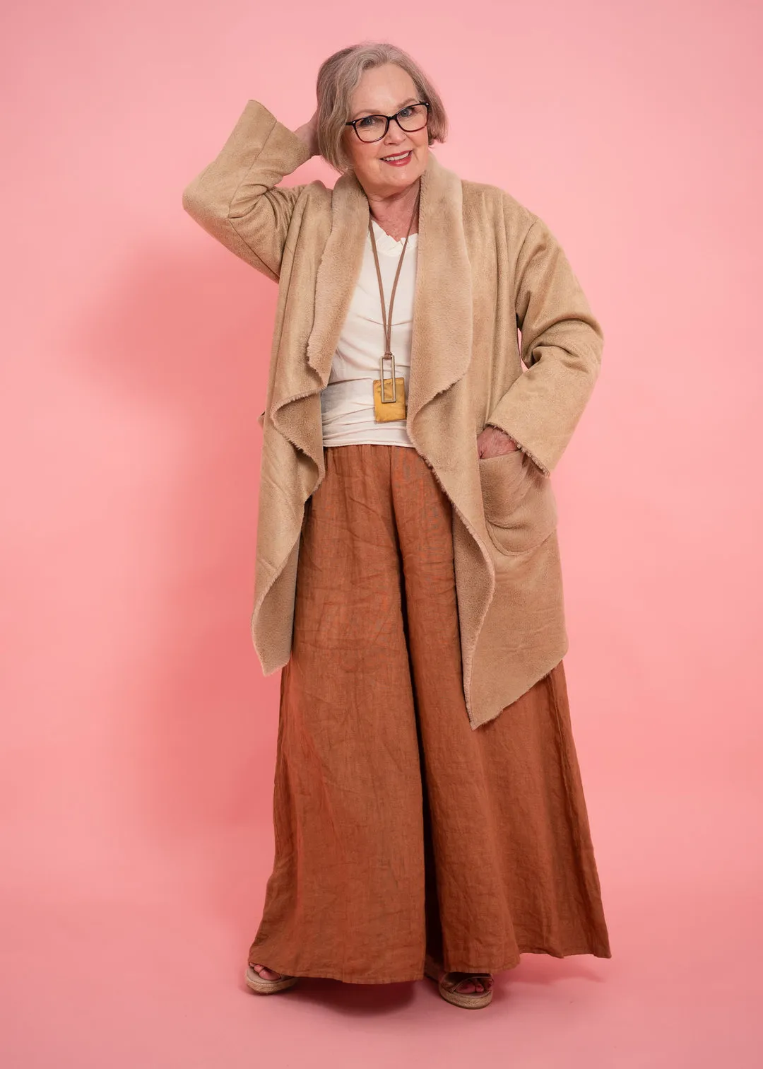 LANA FLUFFY JACKET - CARAMEL